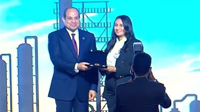 أول قائدة للقطار الكهربائي| مهرائيل مجدي بعد تكريمها من الرئيس السيسي: فخورة بنفسي.. واليوم سيظل محفورًا في ذاكرتي