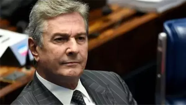  فرناندو كولور