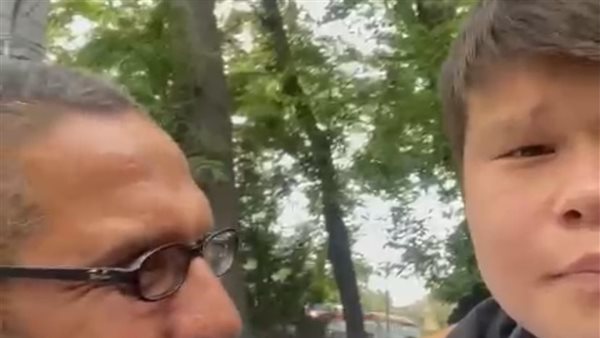 الشاب القيرغزي ومسؤول