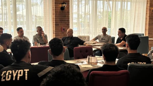 جلسة هاني أبو ريدة