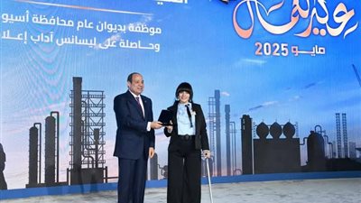 بعد تكريمها من الرئيس.. أول تعليق من حنان بقطر موظفة ديوان محافظة أسيوط لتروي التفاصيل