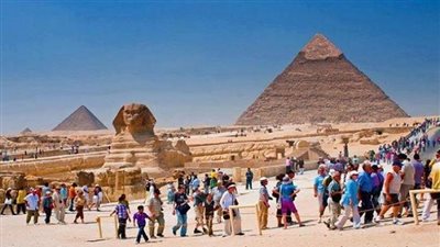 إيرادات السياحة في مصر ترتفع 12.4% خلال النصف الأول من 2024/2025
