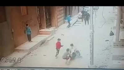كانوا بيلعبوا مع بعض.. طالب يعتدي على زميله بـ قالب طوب في المحلة 