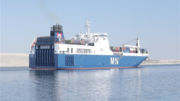 المرور في قناة السويس-