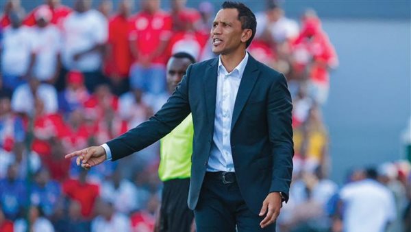 فادلو ديفيز مدرب