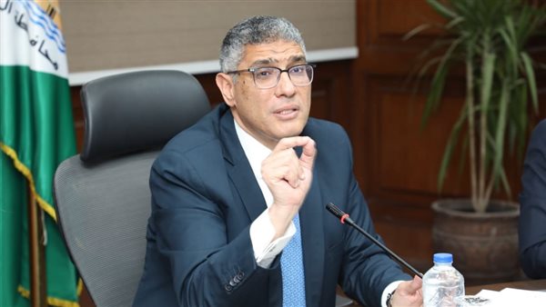 محافظ الجيزة خلال