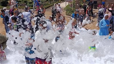 فنادق الغردقة تكسر موجة الحر بـ فوم بارتي | صور