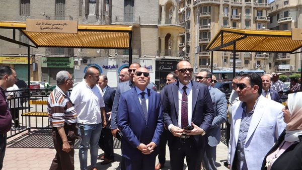  وزير العمل ومحافظ