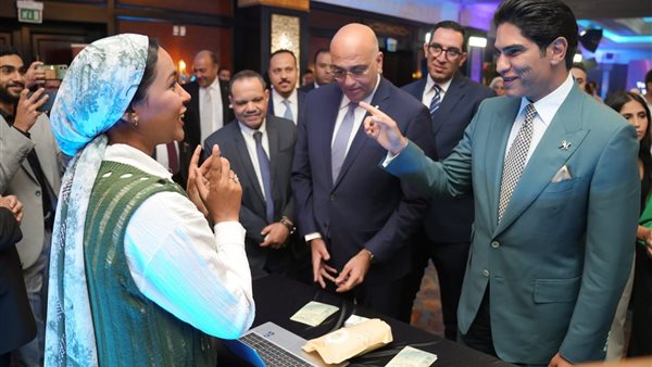 أحمد أبو هشيمة وباسل