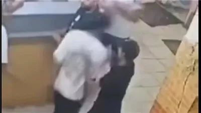 التحقيق مع طالب طعن زميله بسلاح أبيض داخل سنتر تعليمي في الزاوية الحمراء