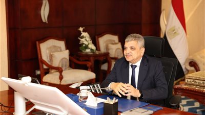 أسامة ربيع: قناة السويس جاهزة لتقديم كافة الخدمات لتلبية احتياجات السفن في الظروف الاعتيادية والطارئة