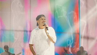 يطرح قريبًا.. تفاصيل ألبوم عمرو دياب الجديد