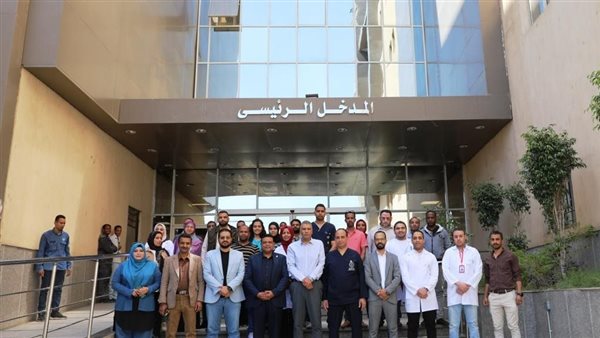 محافظ أسوان