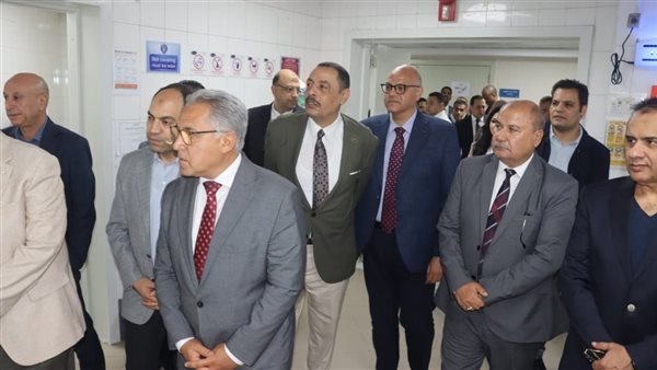 جانب من الزيارة لمستشفى