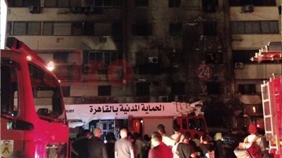 حريق يلتهم مطعم سيتي كريب بشارع عثمان بن عفان بمصر الجديدة.. والحماية المدنية تدفع بـ 5 سيارات