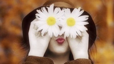 صور بنات خلفيات.. مقاسات Full HD للموبايل واللاب توب