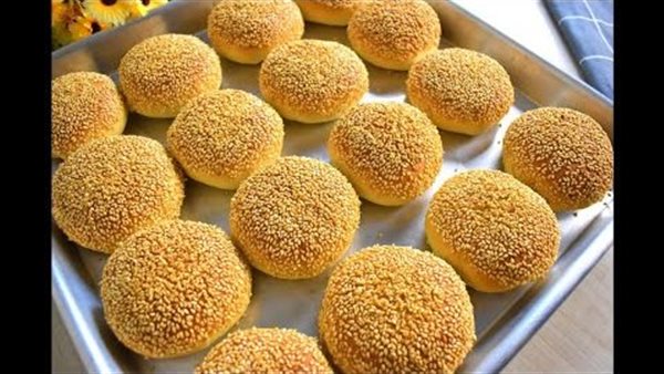 طريقة عمل القرص بالسمسم