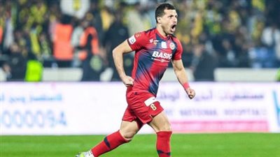 هل يلمح لرحيله؟.. ضمك ينشر بطاقة مباراته ضد الاتحاد بصورة طارق حامد ويعلق: الظهور الأخير