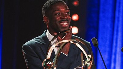  عثمان ديمبيلي.. من مستشفى برشلونة إلى الكرة الذهبية 2025