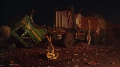 إصابة 6 أشخاص في تصادم 3 سيارات بطريق الشيخ فضل بالمنيا