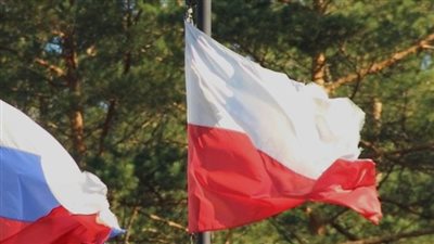 إغلاق القنصلية واستدعاء السفير.. تصعيد جديد بين بولندا وروسيا