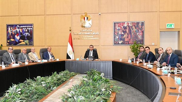 جانب من اجتماع وزير