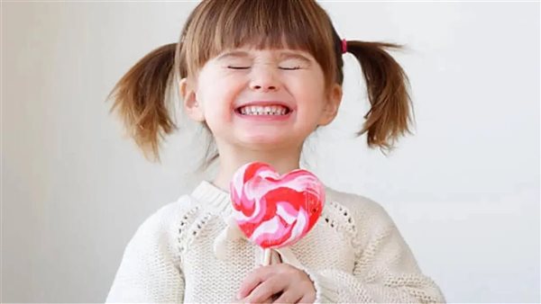 حلوى صناعية ـ تعبيرية