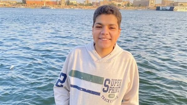 عمرو على طايع 