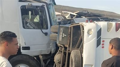 إصابة 20 شخصا إثر تصادم تريلا بأتوبيس أعلى الطريق الإقليمي في الشرقية