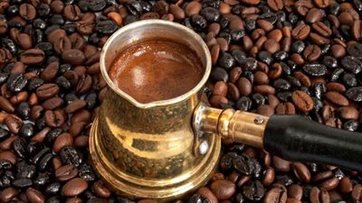تقلل من الشيخوخة.. دراسة تكشف فوائد تناول القهوة 
