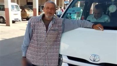 مصرع مسن تعدى عليه سائق بآلة حادة في موقف شطا بدمياط