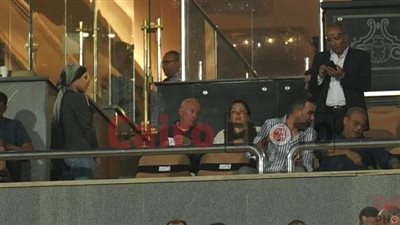 توني بوليس يصل إلى ستاد القاهرة لمشاهدة مباراة الزمالك وبيراميدز | صور