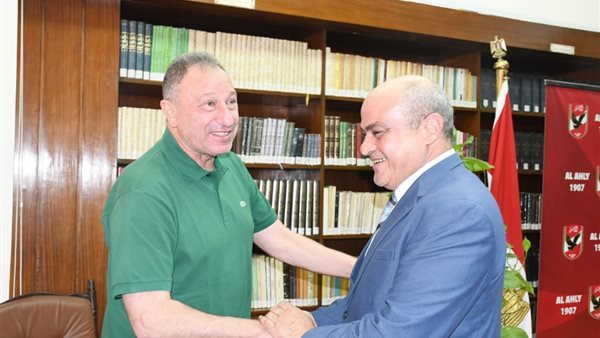 رئيس تعليم الكبار