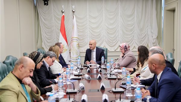 اجتماع وزير التعليم