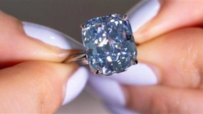 مقابل 21 مليون دولار.. بيع ماسة نادرة في مزاد علني 
