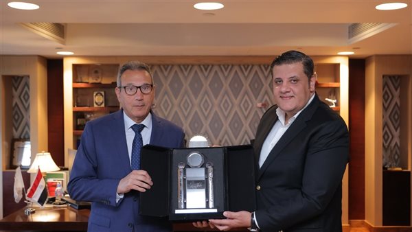 صناع الخير تكرم البنك