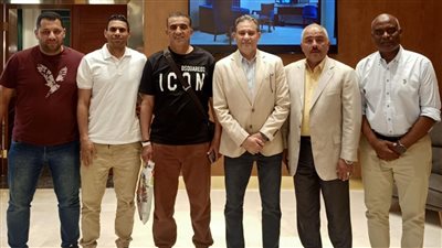 التحدى الليبي يكرم خالد جلال وجهازه بعد نهاية الموسم