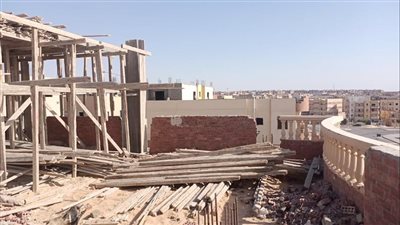 بعد إصدار قرارات لوحدات وهمية.. محافظ الجيزة يستبعد لجنة مسؤولة عن التصالح بحي الهرم | خاص