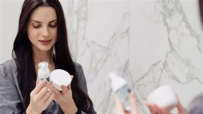  ترتبط بسرطان الثدي.. تحذير من المواد الموجودة في مستحضرات التجميل