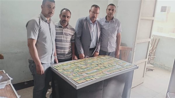 ضبط 1000 بطاقة تموين