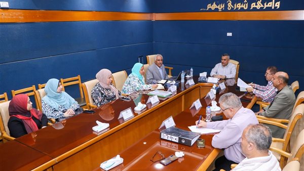 خلال الاجتماع