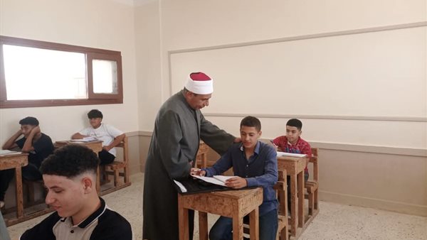 الدكتور أحمد بدير