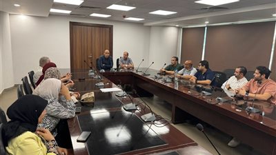 رئيس جهاز القاهرة الجديدة يعقد اجتماعا مع سكان مشروع دار مصر لبحث شكواهم