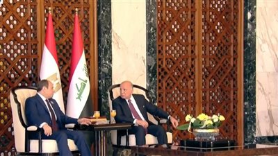 الرئيس السيسي يلتقي رئيس الوزراء العراقي على هامش القمة العربية الـ34 