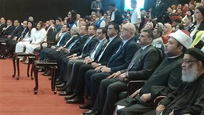 وزير العمل يهدي شباب بورسعيد 500 فرصة تدريب في ختام مؤتمر مكافحة الهجرة غير الشرعية| صور 