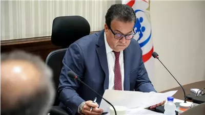 وزير الصحة يتلقى تقريرا بتفاصيل المرور الميداني على 37 مشروعًا صحيًا جاريًا بـ13 محافظة