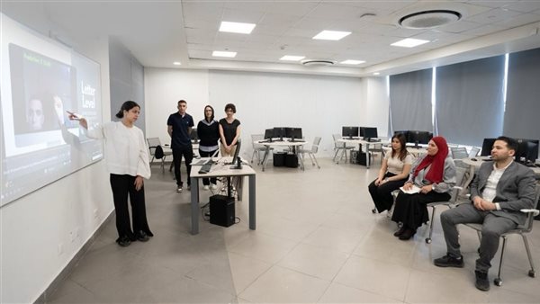 فريق برنامج لغة الإسارة