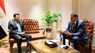 وزير الرياضة يلتقي رئيس اتحاد اليد لبحث الاستعدادات لـ بطولة العالم