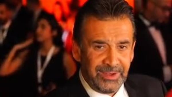 الفنان كريم عبدالعزيز