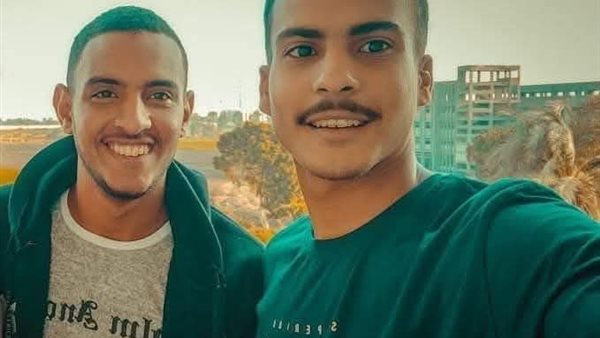 صديقين لقيا مصرعهما